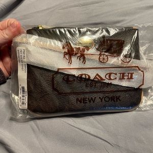 Small coach wristlet/cardholder